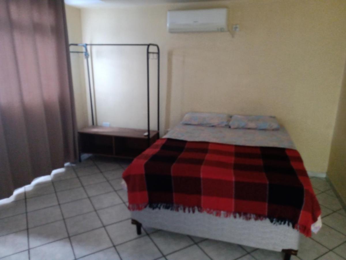 Aptº 1º Andar Em Casa Caiada A 100 Mts Da Olinda
