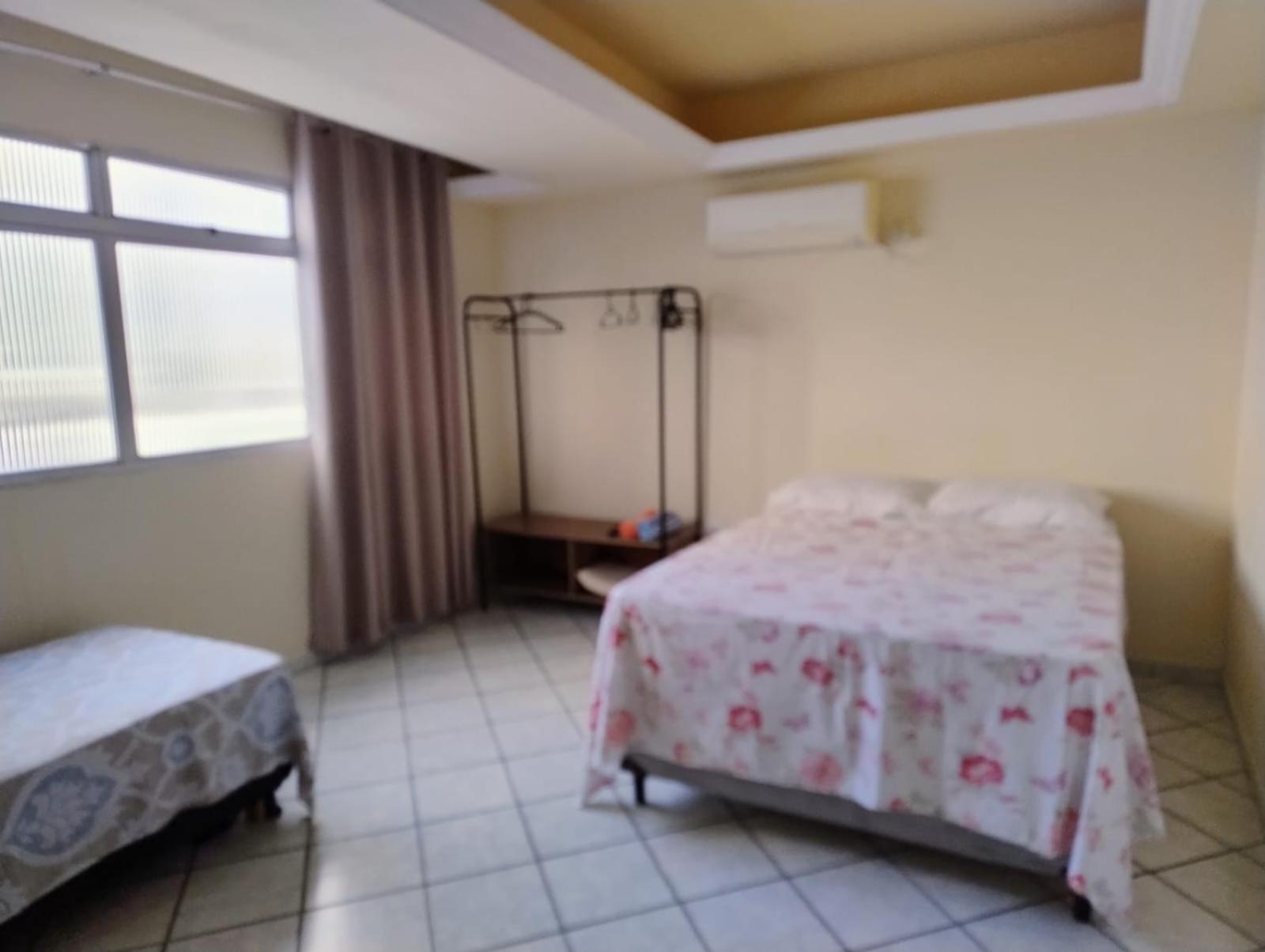 Aptº 1º Andar Em Casa Caiada A 100 Mts Da Olinda