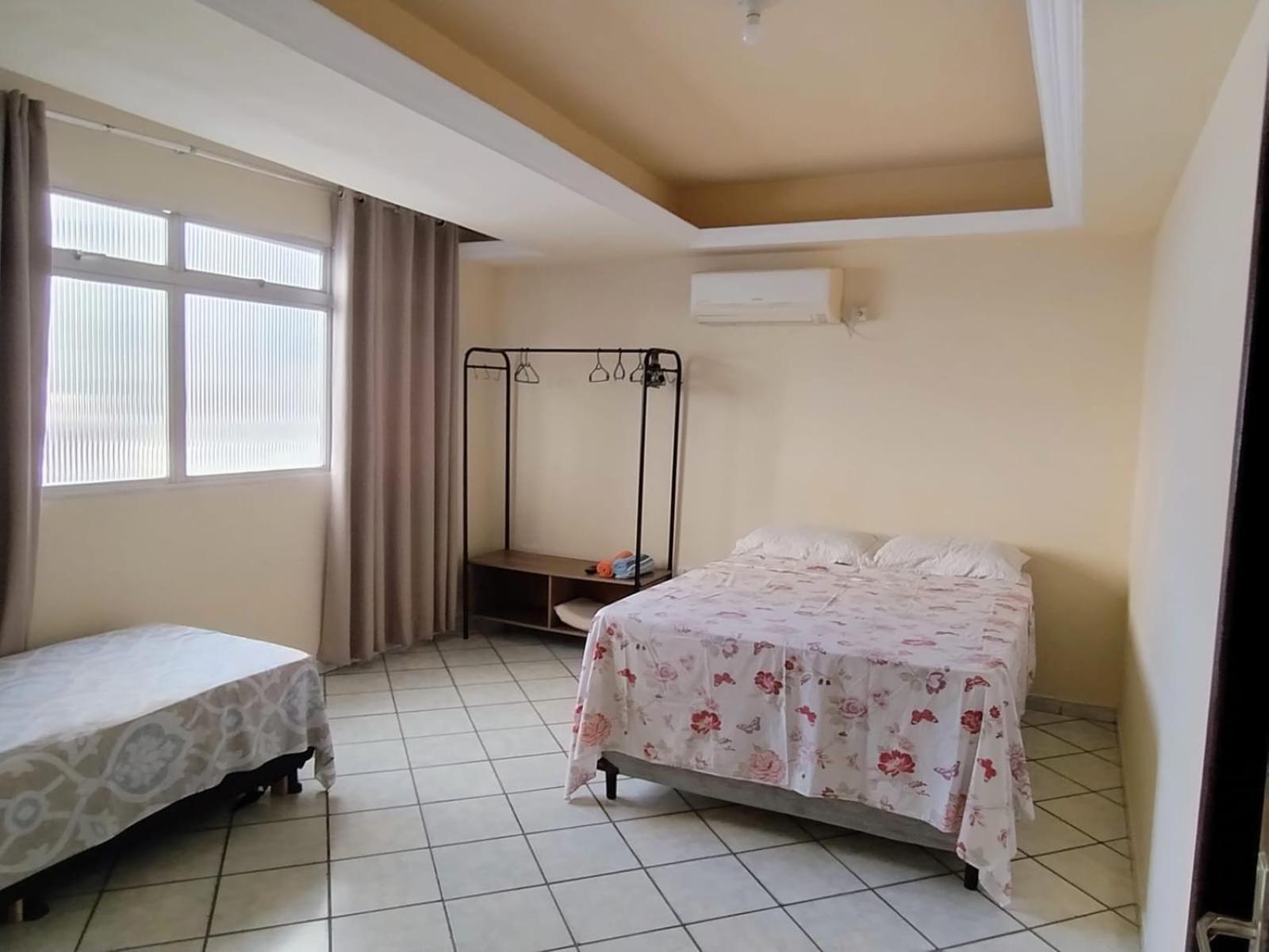 Aptº 1º Andar Em Casa Caiada A 100 Mts Da *
